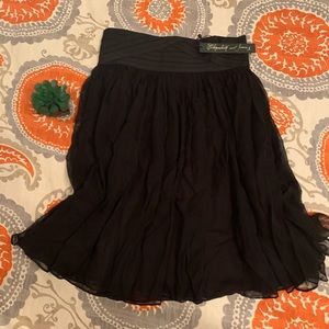 Elizabeth & James chiffon blk skirt